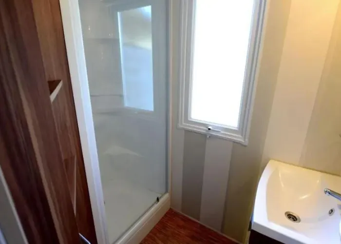 Mobil Avec Terrasse - 3 Chambres, 6 Personnes - Api-1-52-896 Kemping