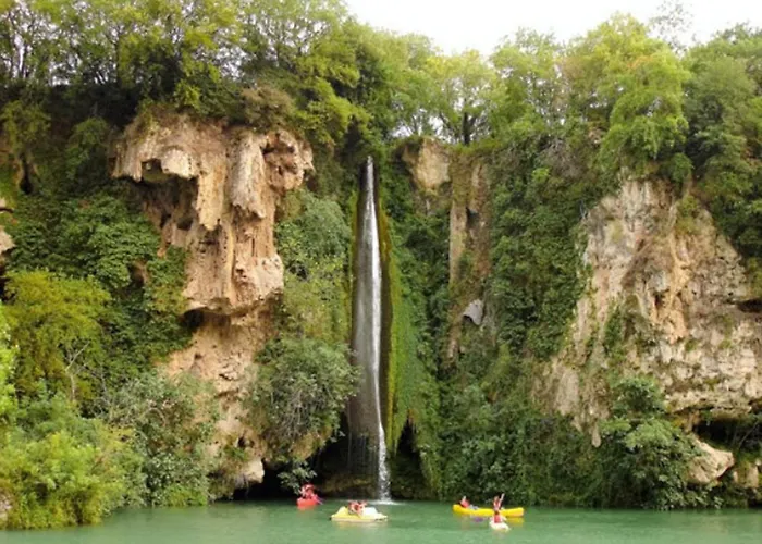 Kemping Mobil Avec Terrasse - 3 Chambres, 6 Personnes - Api-1-52-896 *